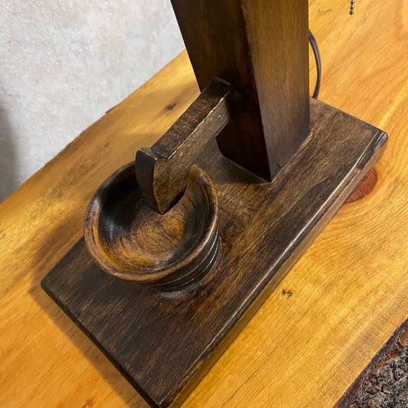Vintage, water pump lamp. Rustic wooden lamp in working condition. - Picture 4 of 7